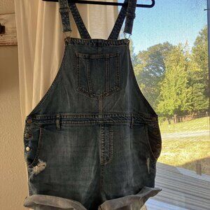 Old Navy slightly distressed shortalls XL